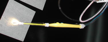 ��������p�̂��߂̎�p���F�d�C���X���C�g�K�C�h�͌��t�@�C�o�[�̓����Ń��X�̐�[��������Ǝ˂���܂��B